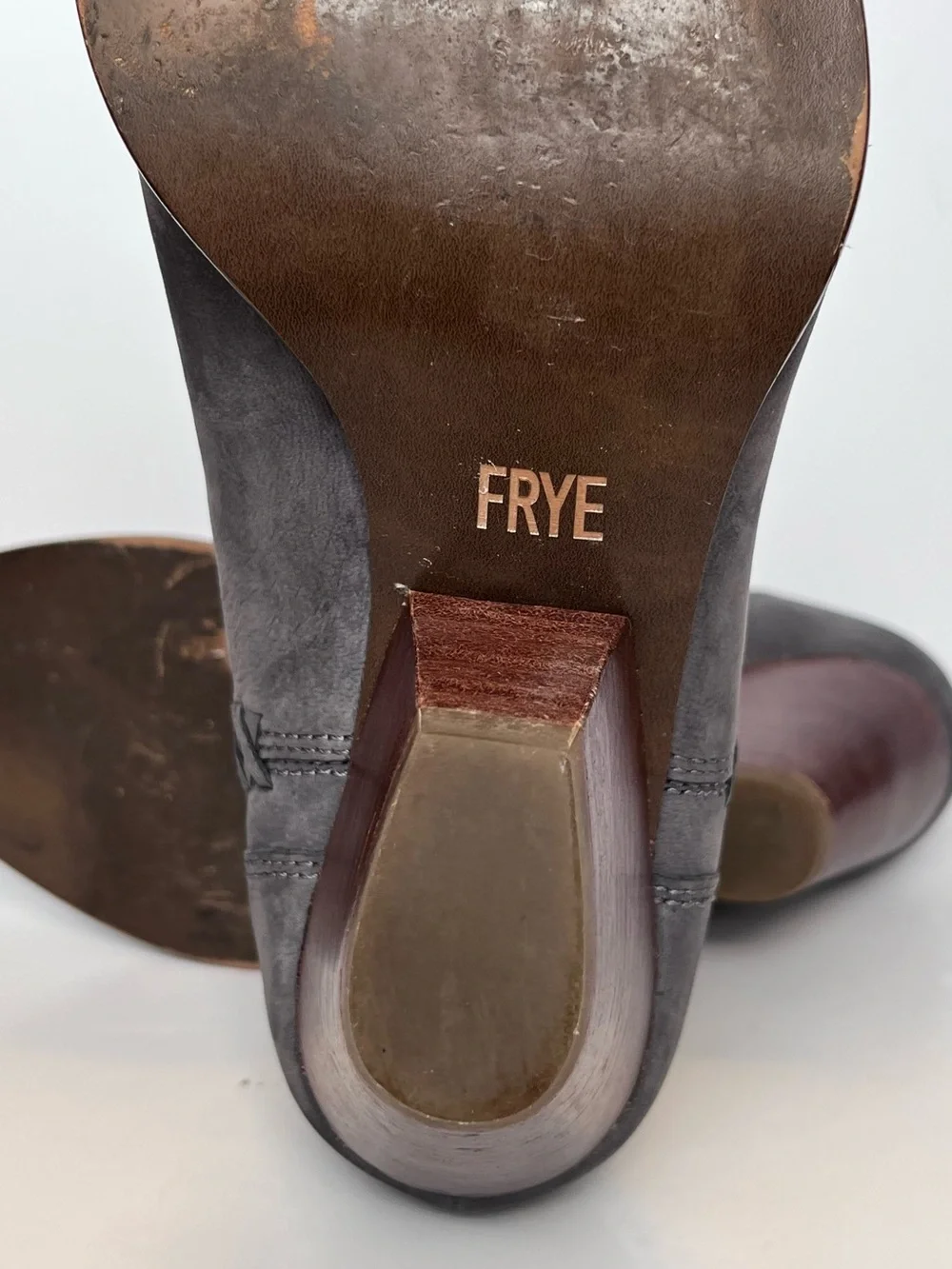 FRYE Reina Gray Leather Cutout Ankle Booties Block Heel Women’s Size 7.5 M